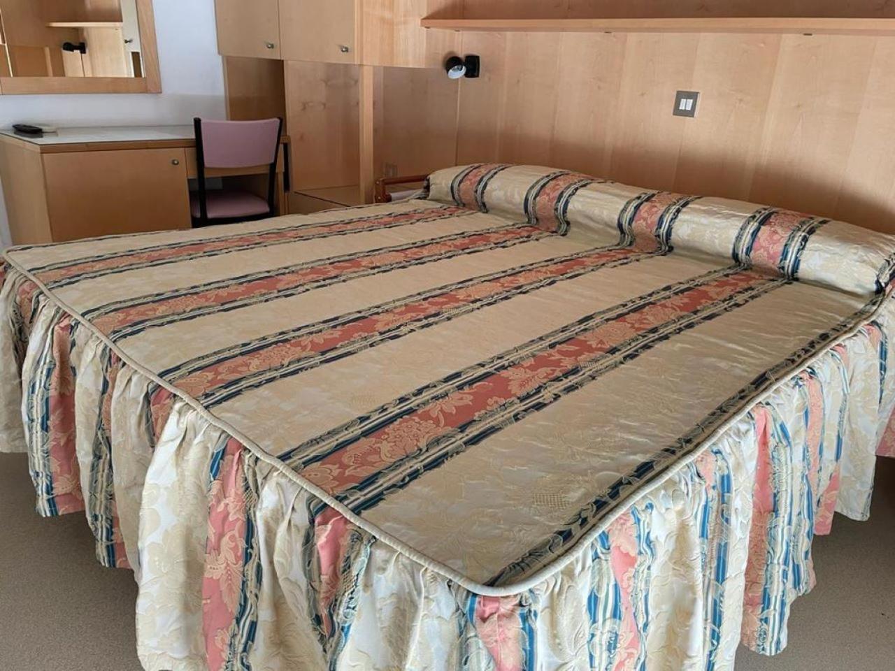 Hotel Stiefel Lignano Sabbiadoro Habitación foto